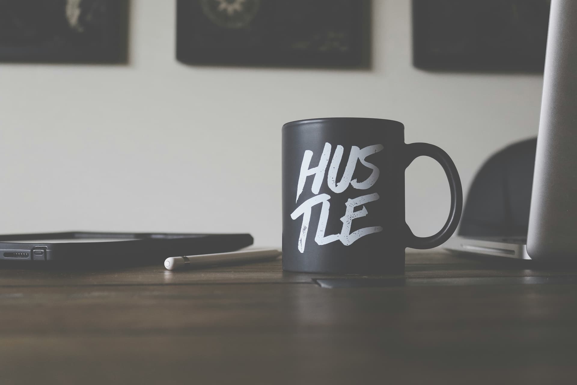 hustle cup